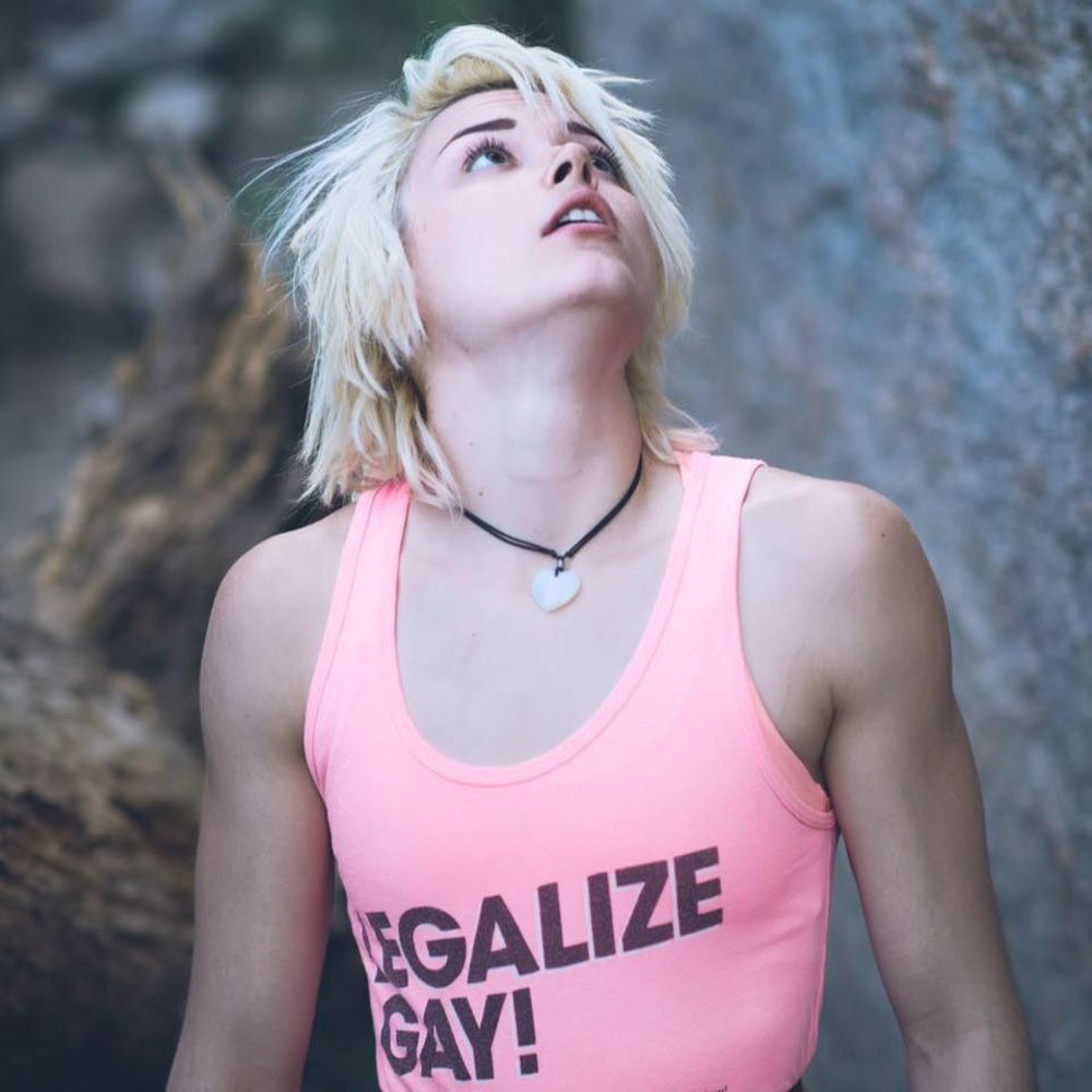 Meet your Posher, Claire